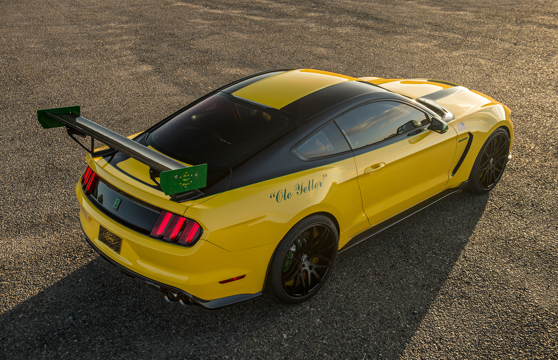 2016 MAD AirVenture Ford Mustang Shelby GT350 – Ole Yeller